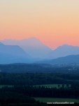 Panoramablick im Sonnenuntergang auf de Zugspitze